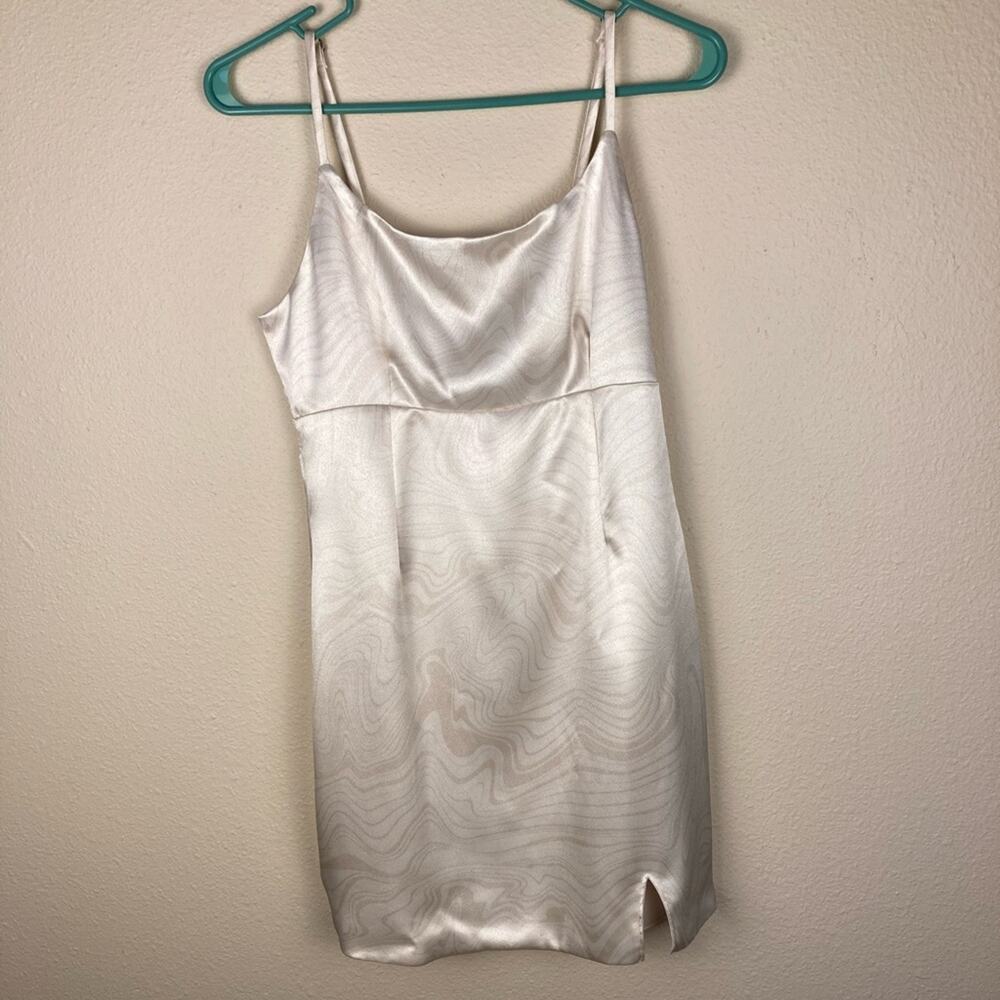 Wild Fable Womans Sundress Medium Off White Swirly Print Lined